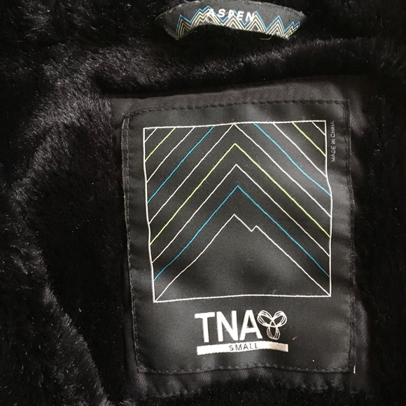 Aritzia Parka - Picture 2 of 3